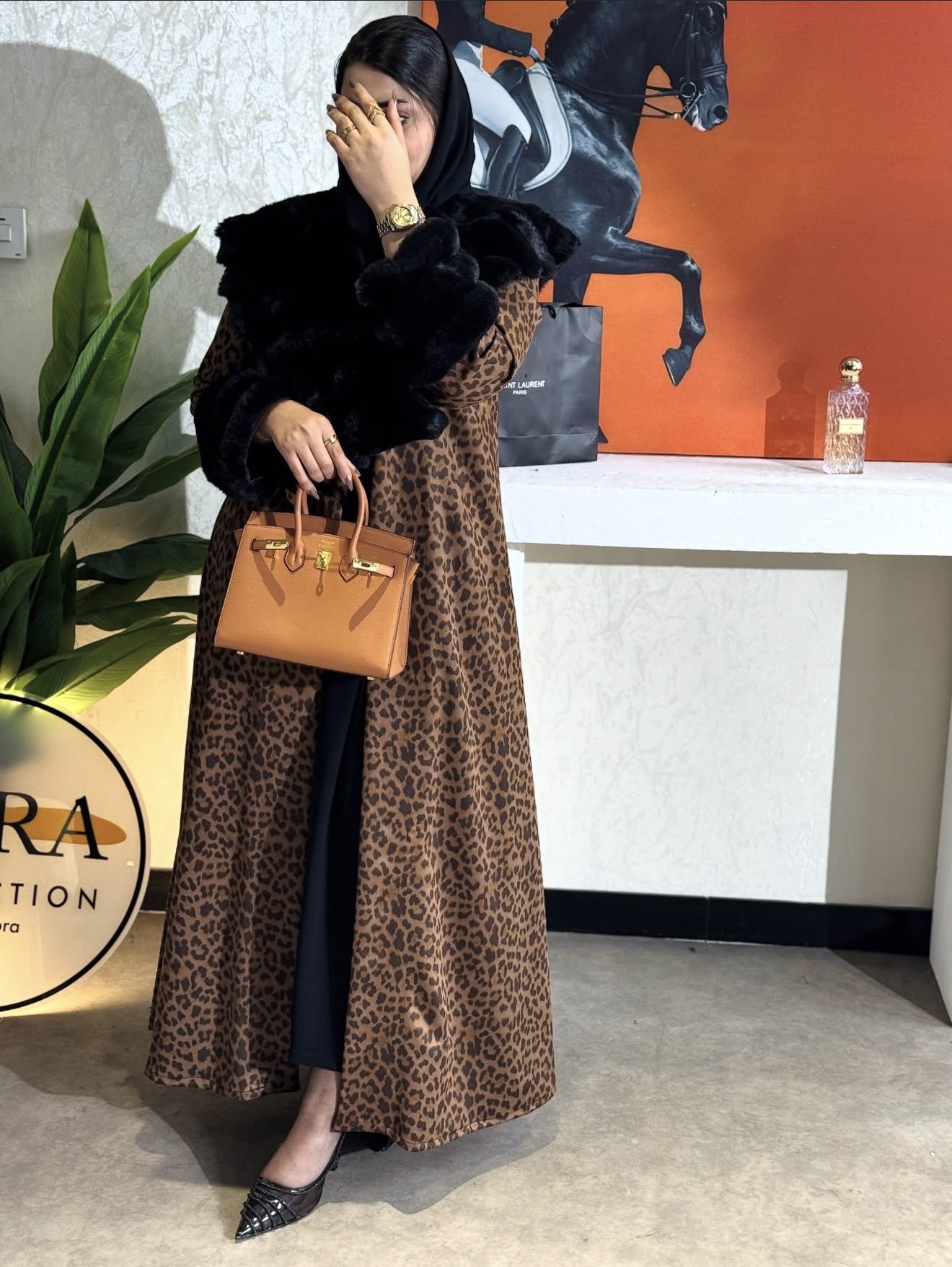 مونطو ليوبارد شتوي فخم بلمسة ملكية وتفاصيل راقية